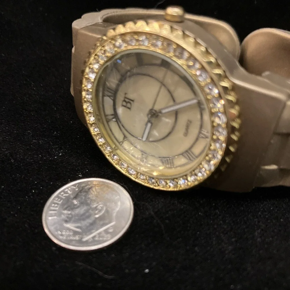 Bijoux Terner Womens Watch Mother of Pearl Face Gold Tone Crystal BT HR-805